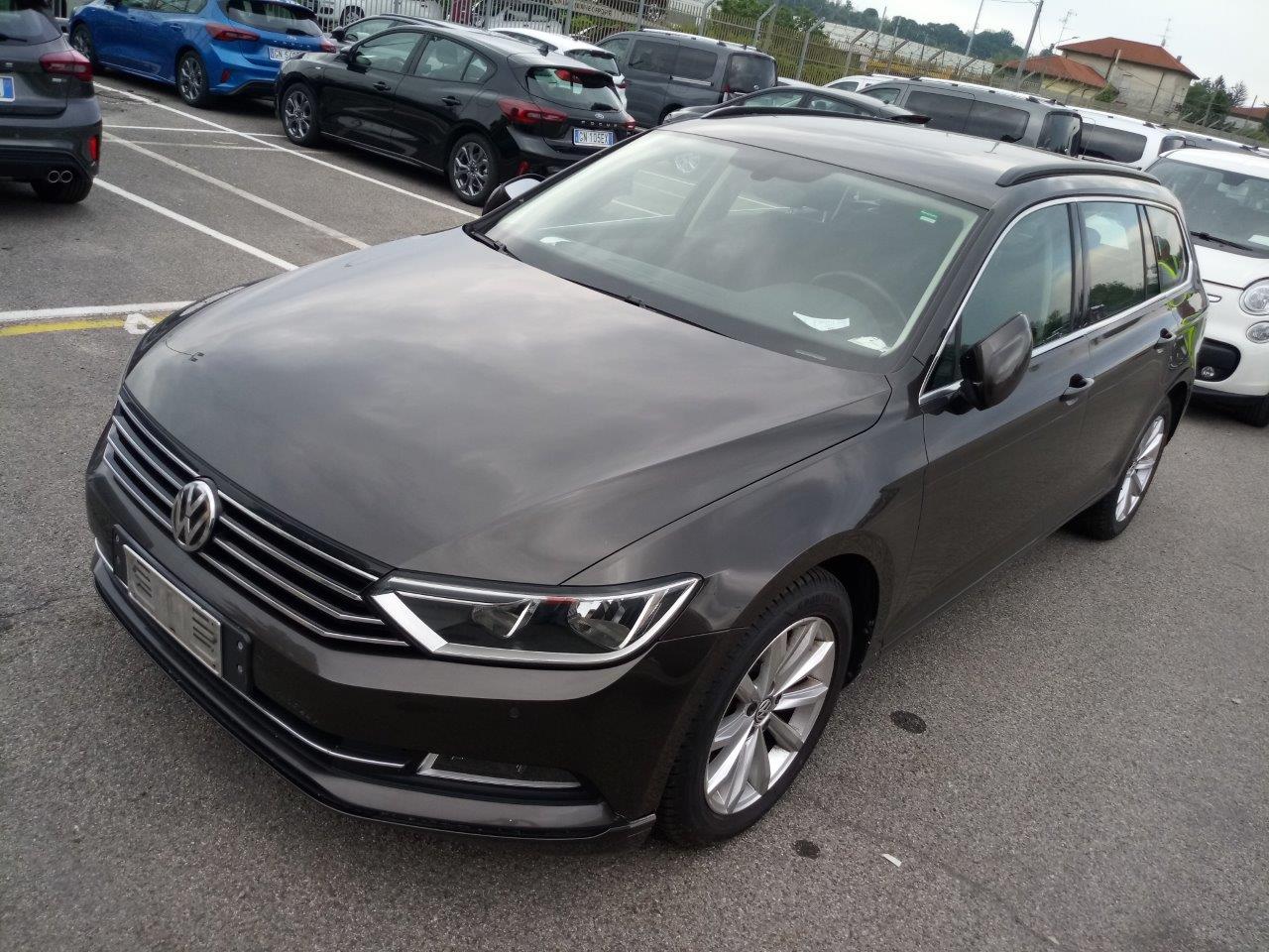 Volkswagen Passat SW (Karavan) 1.6 TDI DSG Bussiness